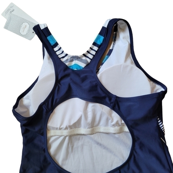 Women's One Piece Razor-back Swimsuit Size 14 - Picture 4 of 6